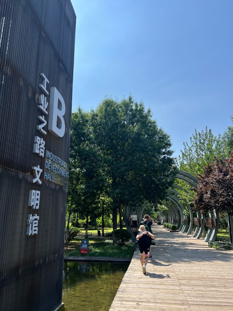 中国（唐山）工业博物馆 工作人员建议：参观唐山博物馆